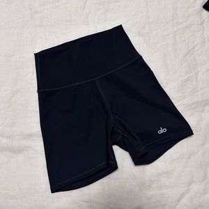 3" High-Waist Airlift Short